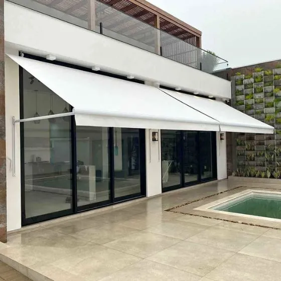 Toldo Cortina com Braços Laterais em Alto de Pinheiros, Paulínia SP — Instalação em estacionamento