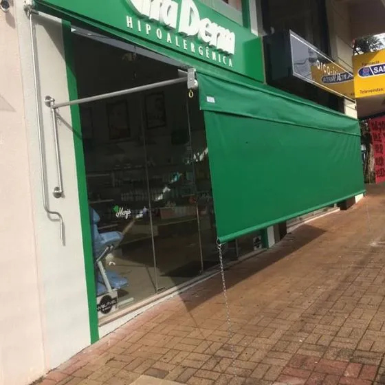 Toldo Cortina com Braços Laterais em Alto de Pinheiros, Paulínia SP — Cobertura em passagem coberta entre ambientes