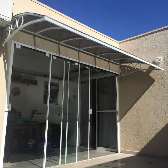 Toldo Policarbonato Alveolar em Paulínia SP — Cobertura em quintal residencial coberto
